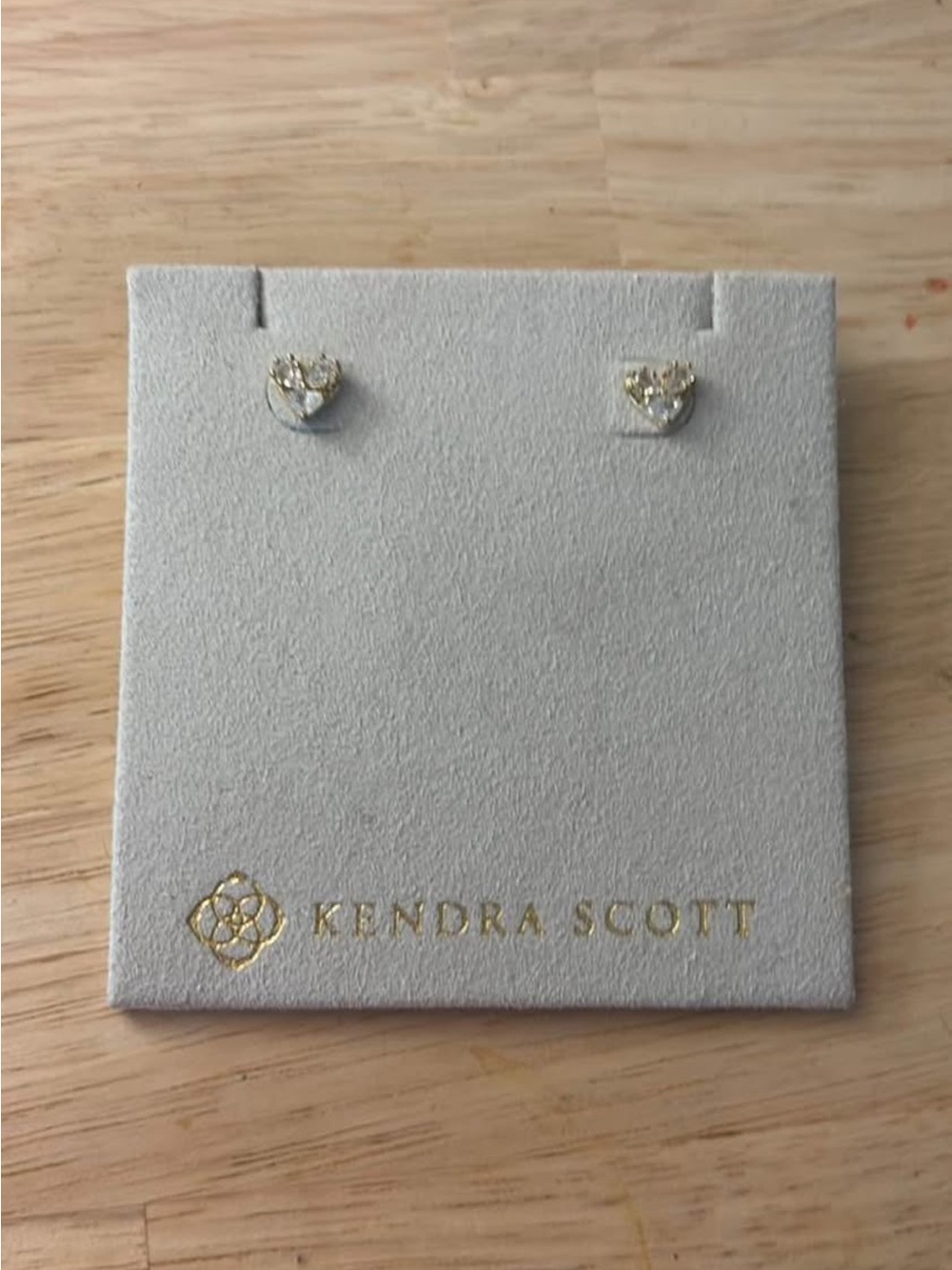 Kendra Scott Gold Heart Crystal Stud Earrings - Picture 1 of 1